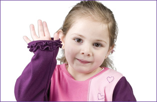 saying-goodbye-315x205 little girl, hand wave